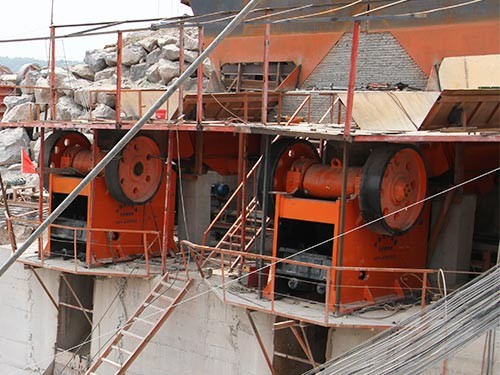 山東菏澤PE-1000×1200顎式破碎機(jī)生產(chǎn)線現(xiàn)場(chǎng)