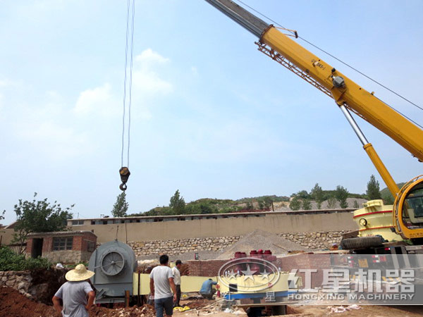 磨粉生產(chǎn)線安裝現(xiàn)場 磨粉生產(chǎn)線安裝現(xiàn)場