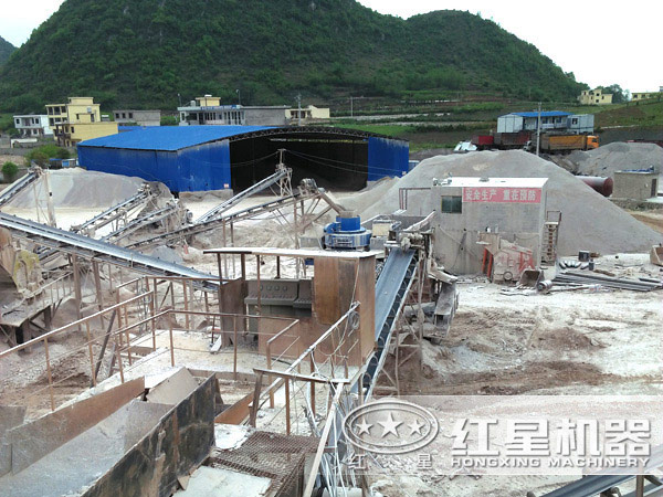 制砂現(xiàn)場(chǎng) 制砂現(xiàn)場(chǎng)