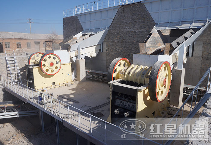 經(jīng)檢查無誤方可啟動顎式破碎機(jī)