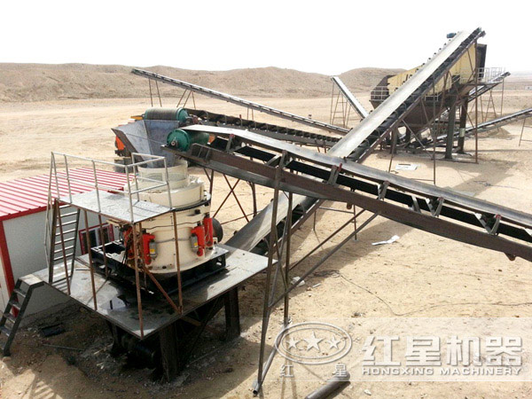 湖北襄陽時產(chǎn)150噸多缸液壓圓錐破碎機現(xiàn)場