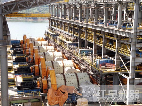 濕式磨機(jī)（濕式球磨機(jī)）現(xiàn)場