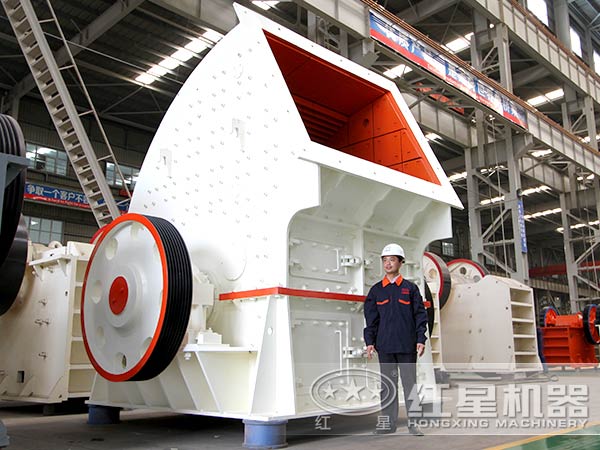 礦山粉碎機(jī)之錘式破碎機(jī)系列