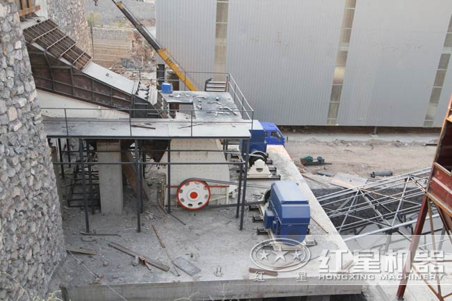 一機當(dāng)關(guān)，大石莫過