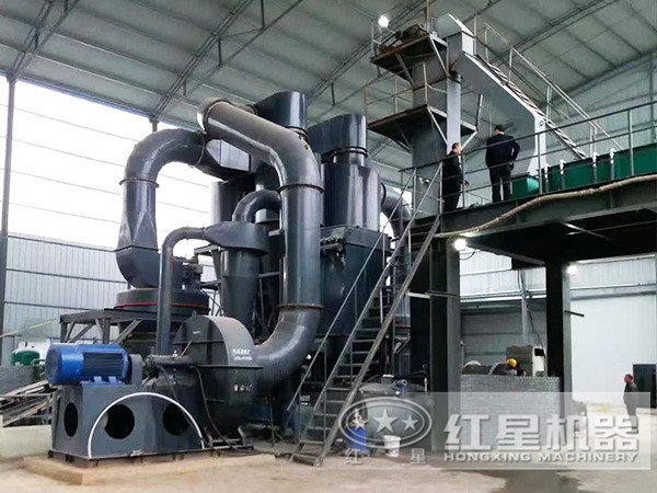 雷蒙磨生產(chǎn)車間環(huán)保無污染是紅星雷蒙磨需要具備的基本性能