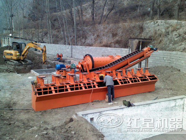 小型浮選現(xiàn)場(chǎng) 小型浮選現(xiàn)場(chǎng)