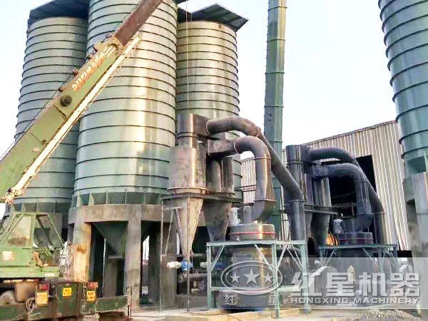 高壓磨粉機(jī)可應(yīng)用于280多種高細(xì)粉加工，并且設(shè)備非常耐用環(huán)保