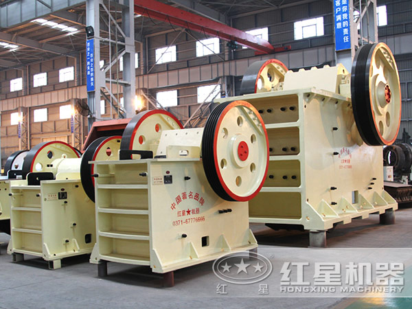 陜西客戶訂購的顎式破碎機（大）