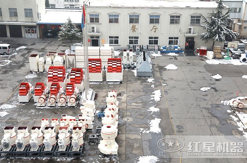 出自不同廠家之手生產(chǎn)的鄂式碎石機，它們可能技術(shù)不同、制造工藝不同、質(zhì)量優(yōu)劣不等，價格也不會相同