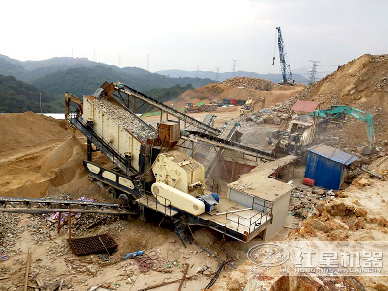 近期礦山非常火熱的移動1315反擊式破碎機(jī)