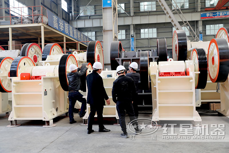 顎式破碎機設(shè)備