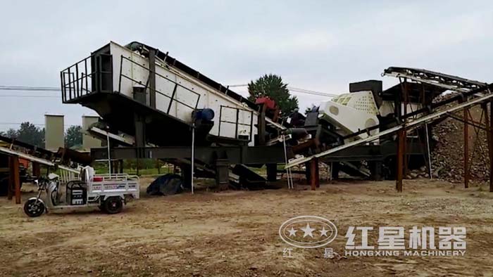 三合一移動(dòng)錘式破碎機(jī) 三合一移動(dòng)錘式破碎機(jī)