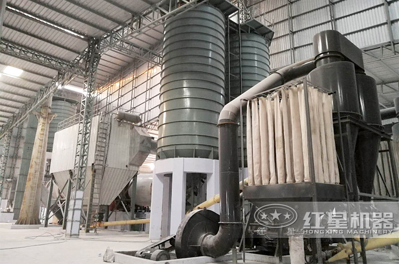 磨粉現(xiàn)場(chǎng)二 磨粉現(xiàn)場(chǎng)二