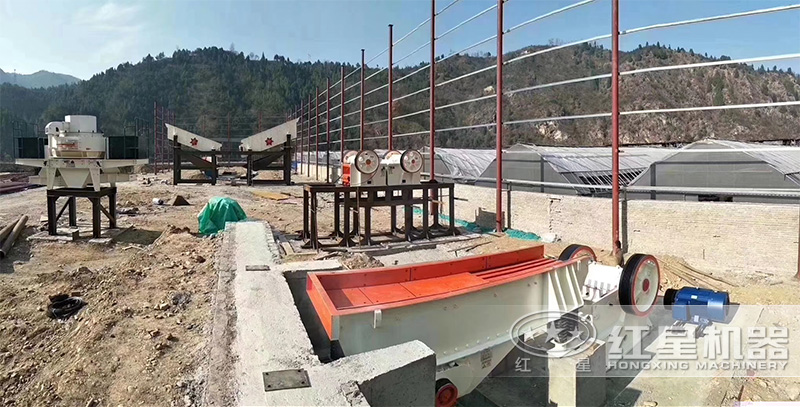 新開的小型石子加工廠
