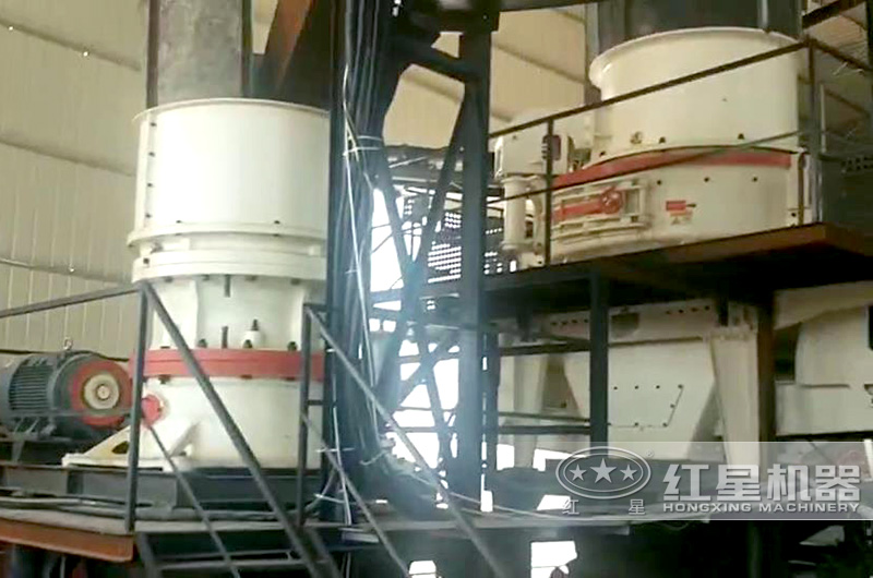 時(shí)產(chǎn)200噸的制砂生產(chǎn)線 時(shí)產(chǎn)200噸的制砂生產(chǎn)線